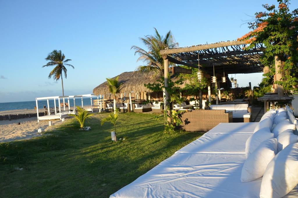 Hotel Pousada Onna Beach Cumbuco Exterior photo
